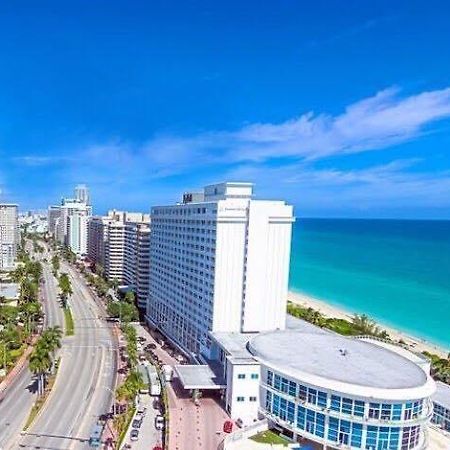 Ocean Front Studio Units Miami Beach Bagian luar foto