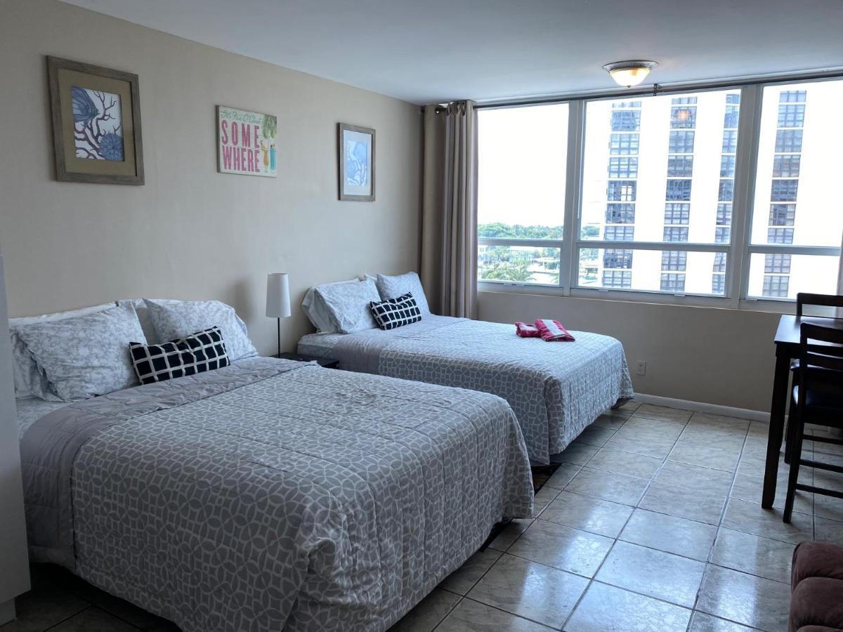 Ocean Front Studio Units Miami Beach Bagian luar foto