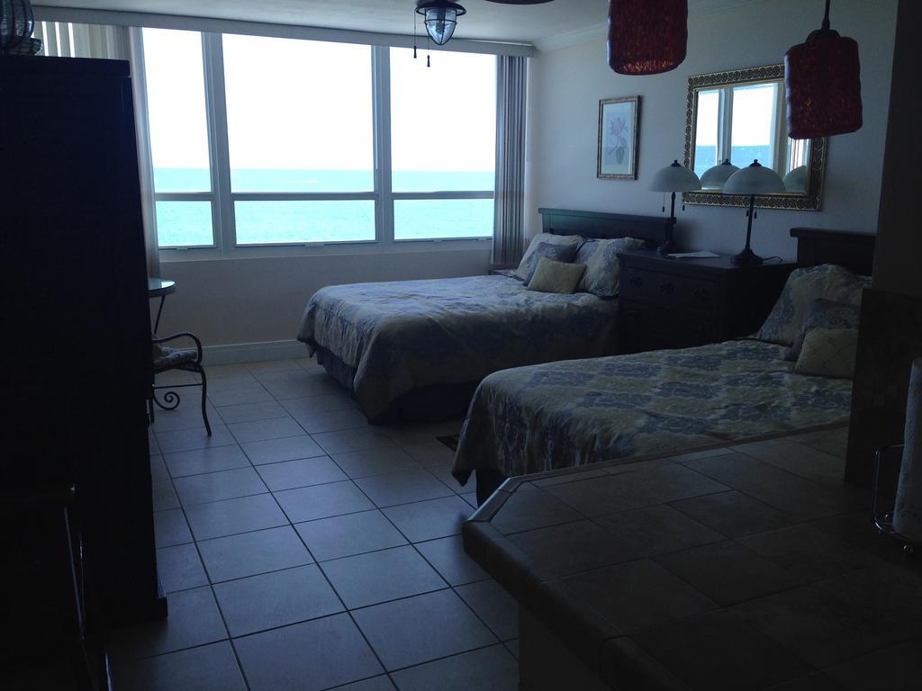 Ocean Front Studio Units Miami Beach Bagian luar foto