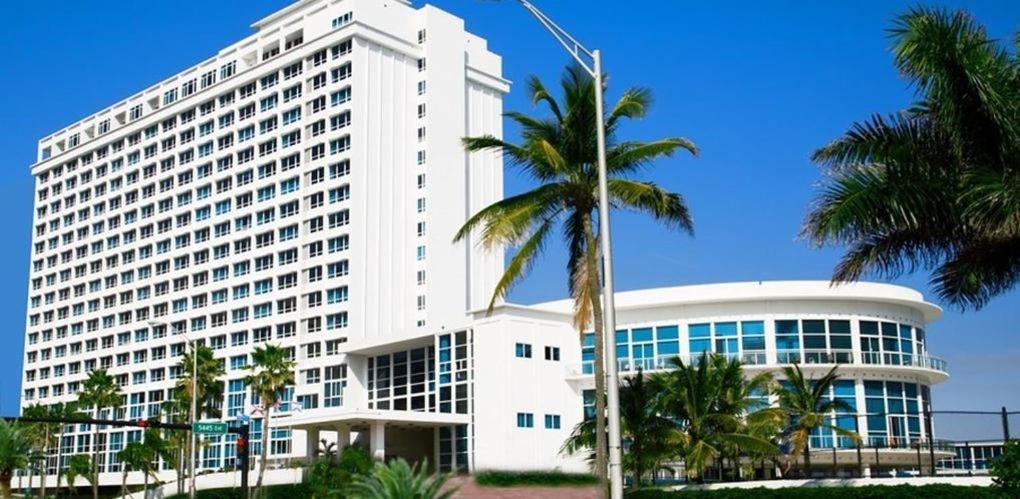 Ocean Front Studio Units Miami Beach Bagian luar foto